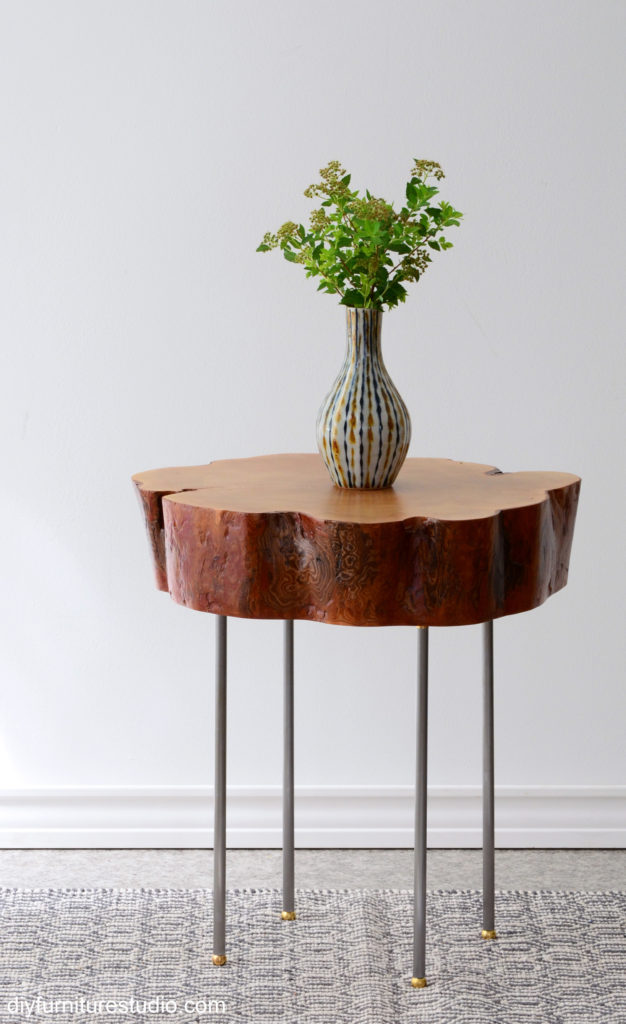 meja kayu minimalis